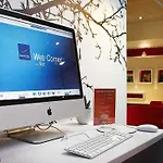 Novotel Centre Grand Place Hotel 4*