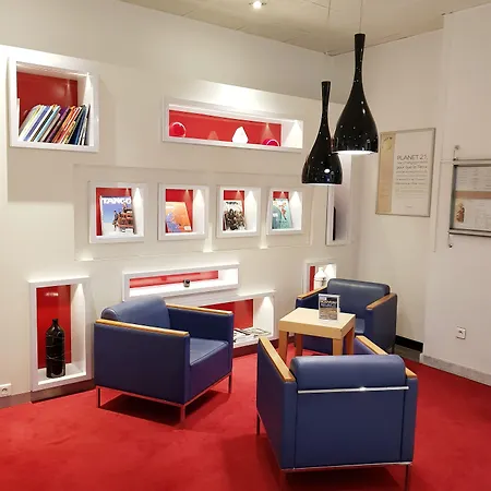Отель Novotel Centre Grand Place Лилль