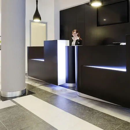 Novotel Centre Grand Place Hotel 4*