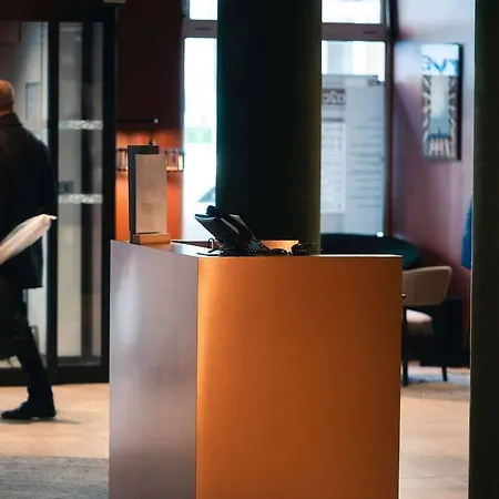 Отель Novotel Centre Grand Place