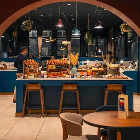 Novotel Centre Grand Place Hotel 4*