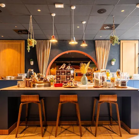 Novotel Centre Grand Place Hotel 4*