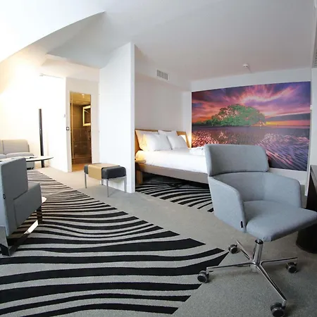 Novotel Centre Grand Place 4*