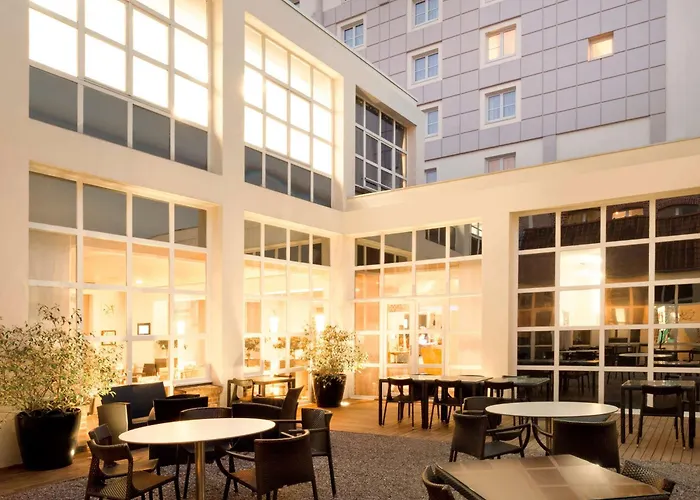 Отель Novotel Centre Grand Place