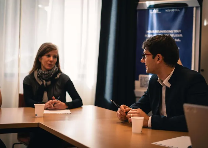 Отель Novotel Centre Grand Place