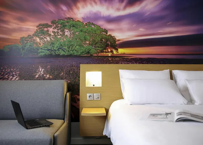 Novotel Centre Grand Place Hotel 4*