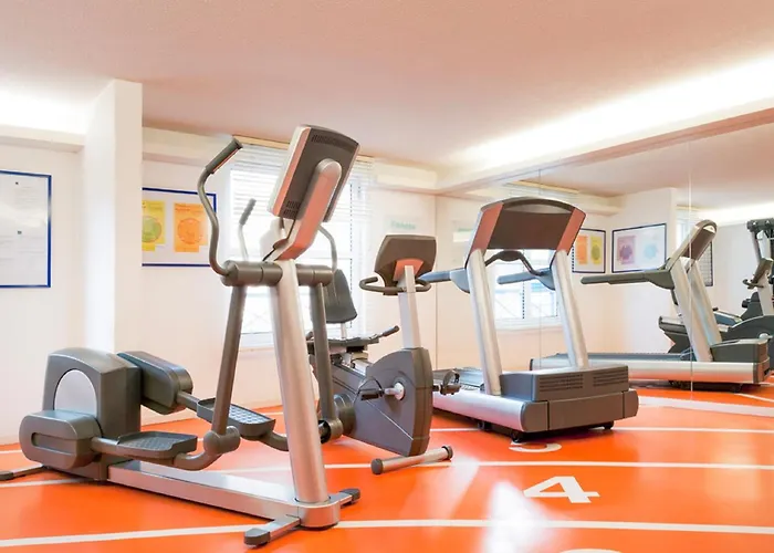 Отель Novotel Centre Grand Place Лилль