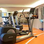 诺沃特里尔中央格兰德广场酒店 酒店 4*